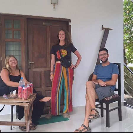 Abru'S Holidays International Travelers Alappuzha 외부 사진
