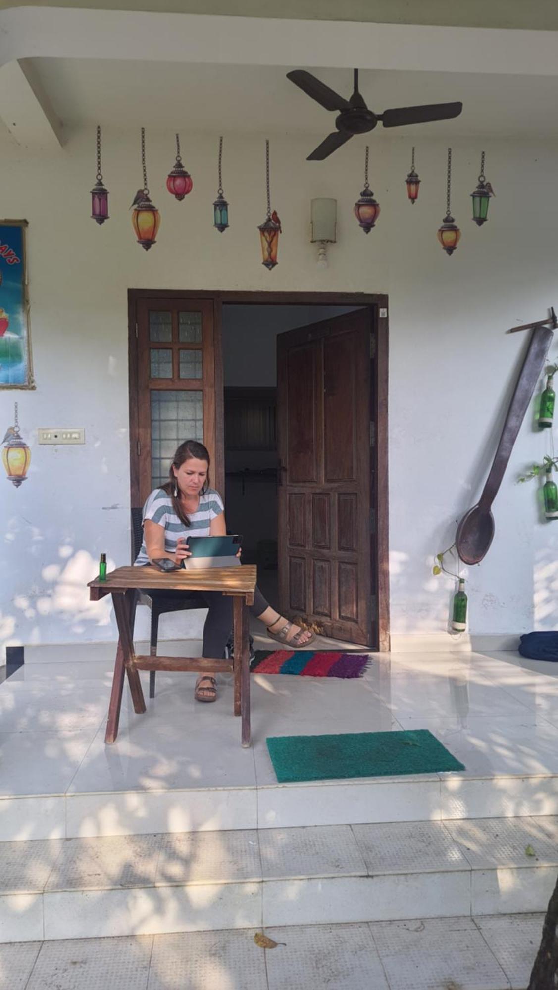 Abru'S Holidays International Travelers Alappuzha 외부 사진