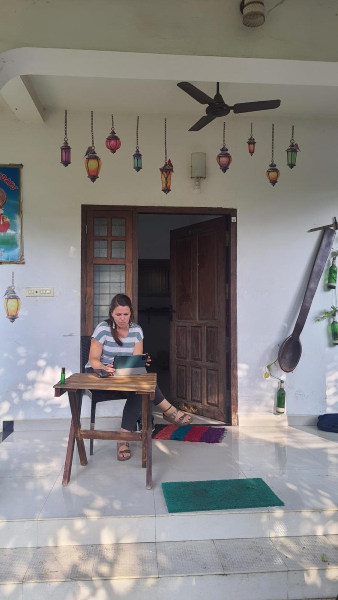 Abru'S Holidays International Travelers Alappuzha 외부 사진